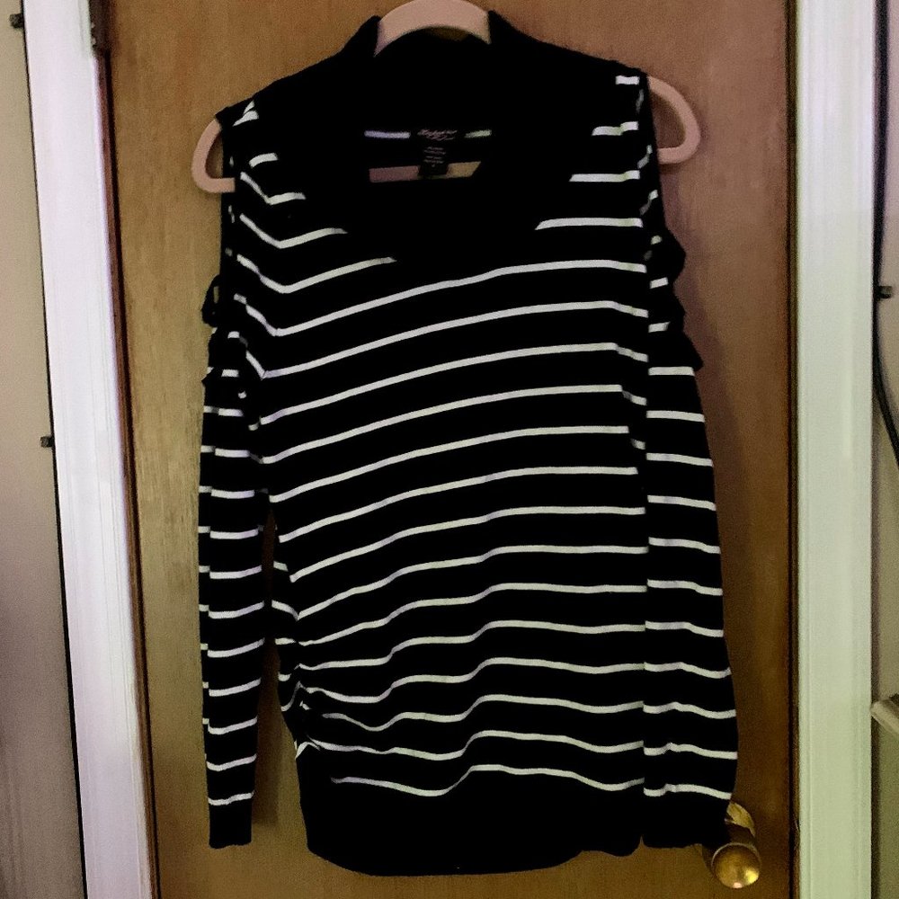 Black and White open shoulder sweater